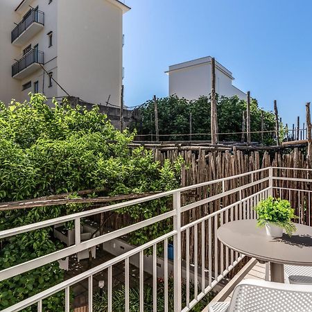 Diff'Rent Souls Rooms - Luxury Accomodation Sorrente Extérieur photo