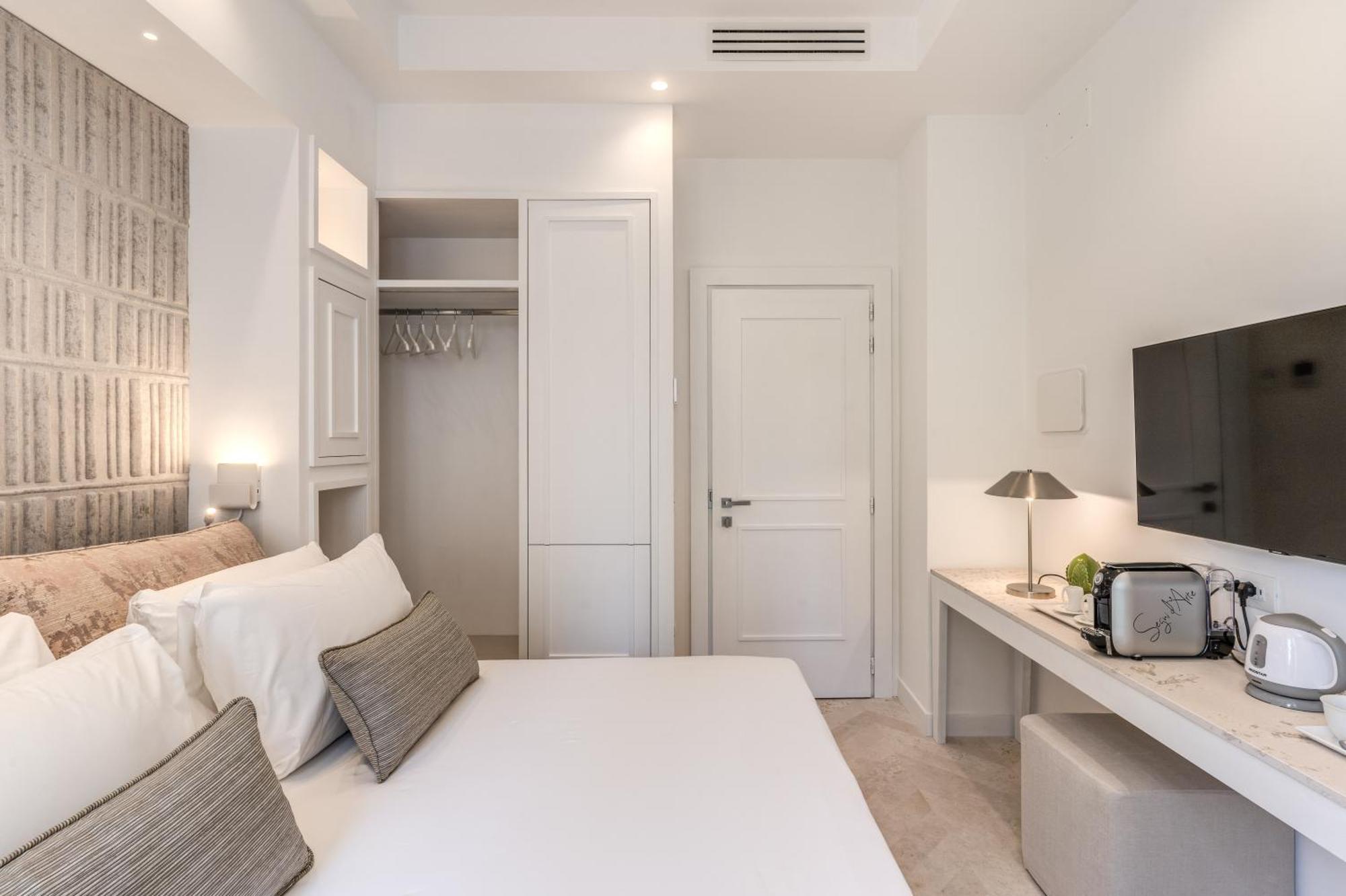 Diff'Rent Souls Rooms - Luxury Accomodation Sorrente Extérieur photo